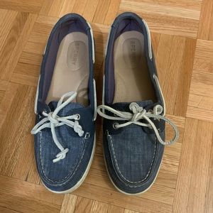 Sperry size 9.5 women’s shoe